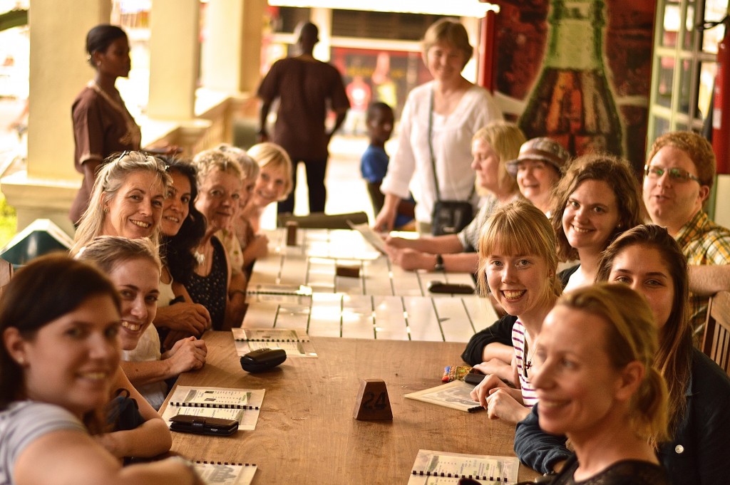 Gruppen på Coffee Union, där de sålde Fairtradekaffe. Foto: Daniel Andersson