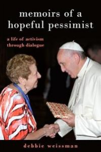 Memoirs of a Hopeful Pessimist av Debbie Weissman