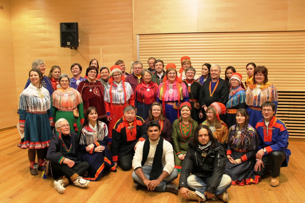 Gruppbild efter trevliga möten urfolken emellan. Foto: Sigurdur Hafthorsson/IKON