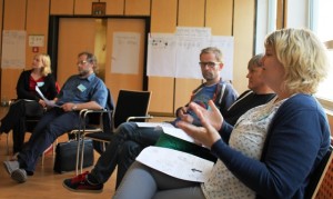 Samtal om diakoni. Foto: Sigurdur Hafthorsson/IKON