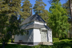 150701 Tavelsjö kyrka, kyrkogårdar mm LE (61) rev- rez