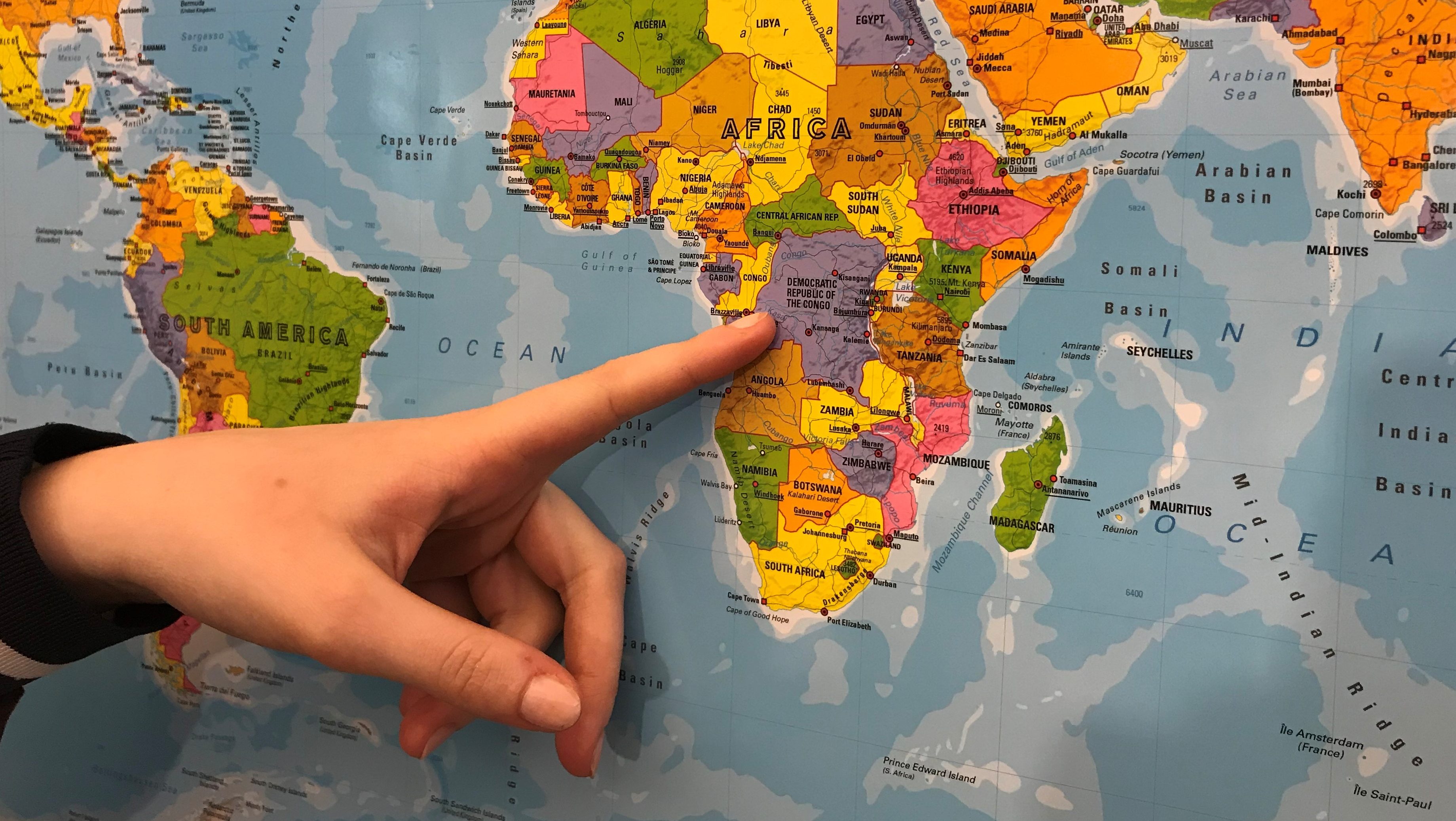 Be för fred i Sydsudan och (DR) Kongo