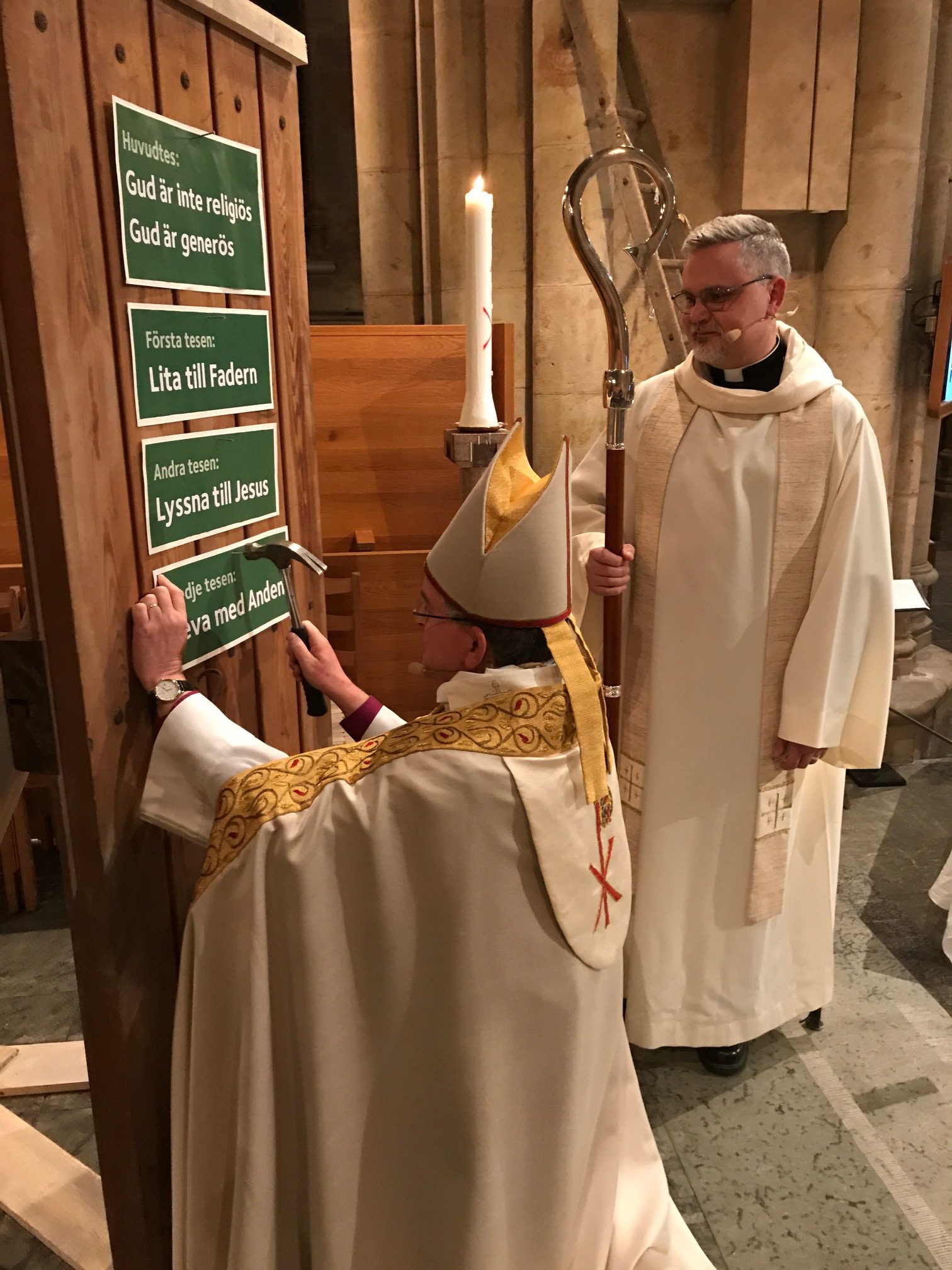 LITA TILL FADERN. LYSSNA TILL JESUS. LEVA MED ANDEN.