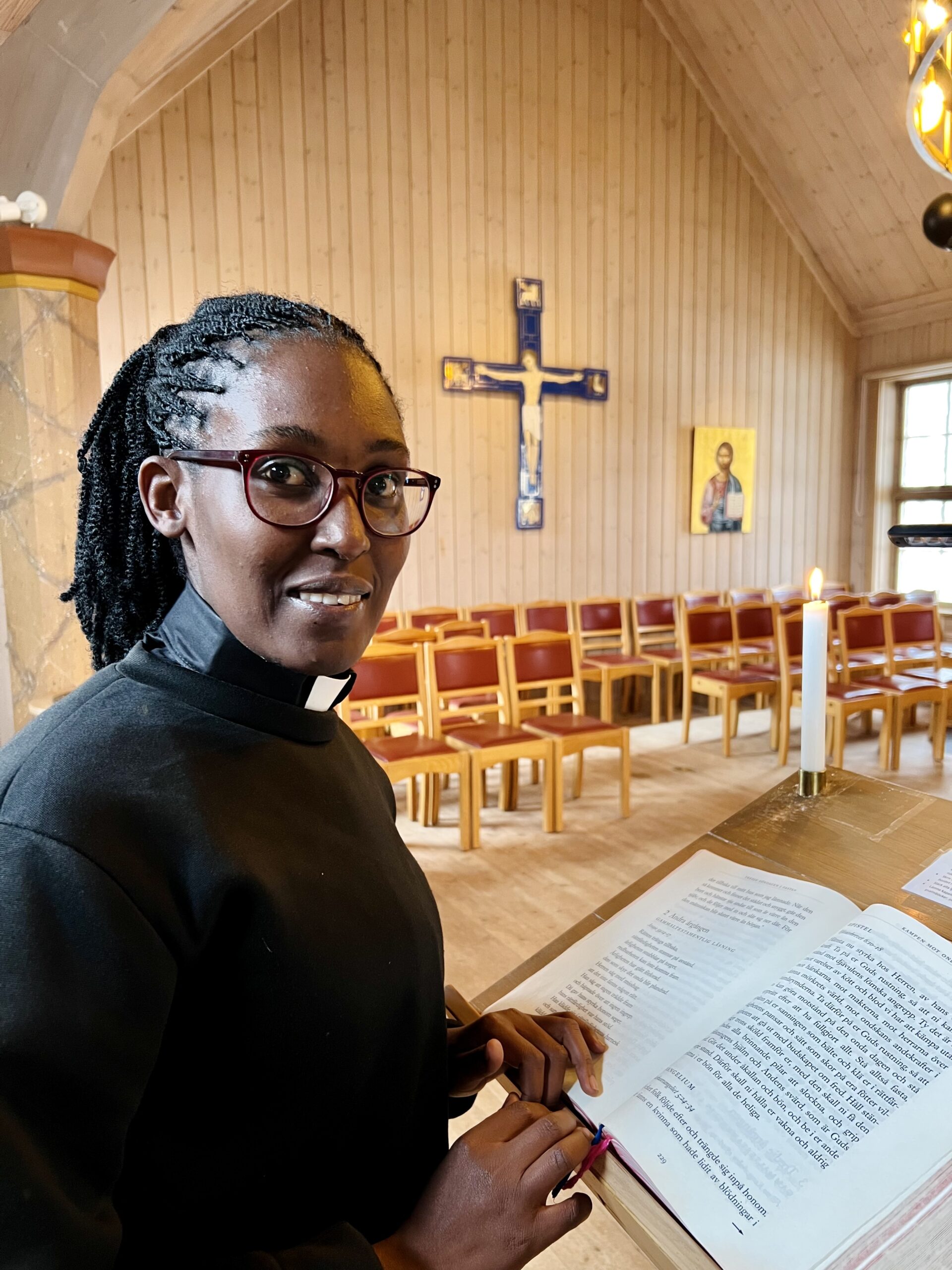 Möt Rev. Lightness: från Karagwe till Stockholm