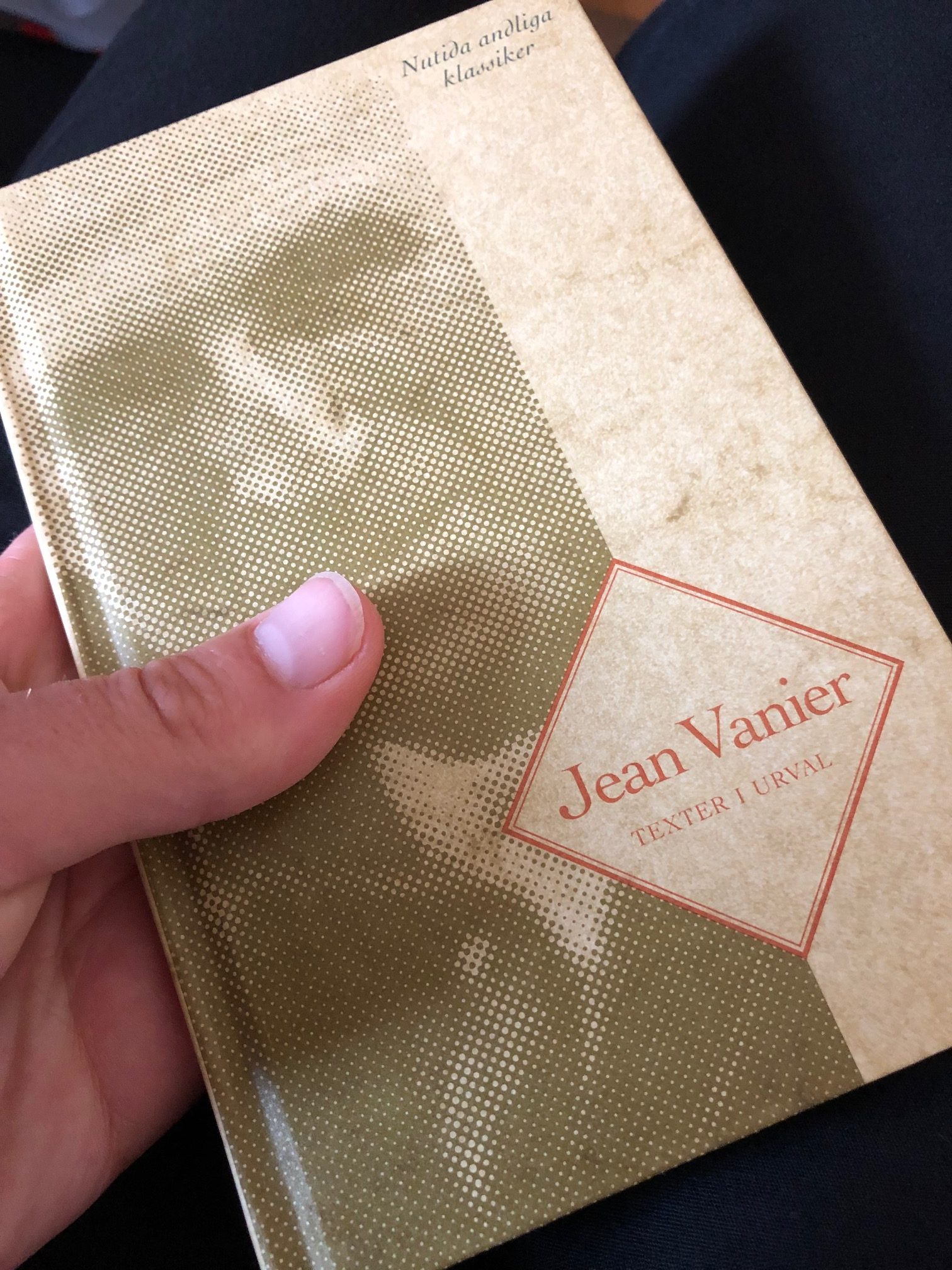 En fin bok och ett grymt citat av Jean Vanier