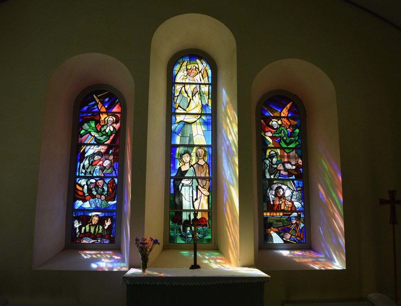Kyrkfönster i Öglunda kyrka